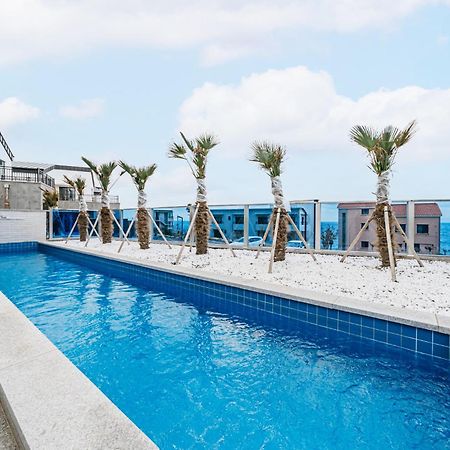 Ddosi Aewol Pool Villa Jeju Exterior photo